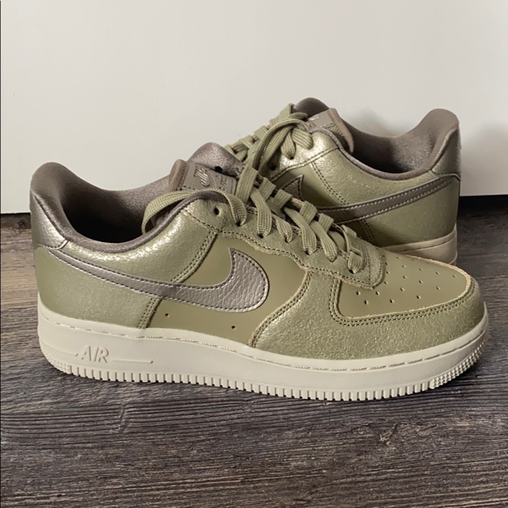 NWT Nike Air Force 1